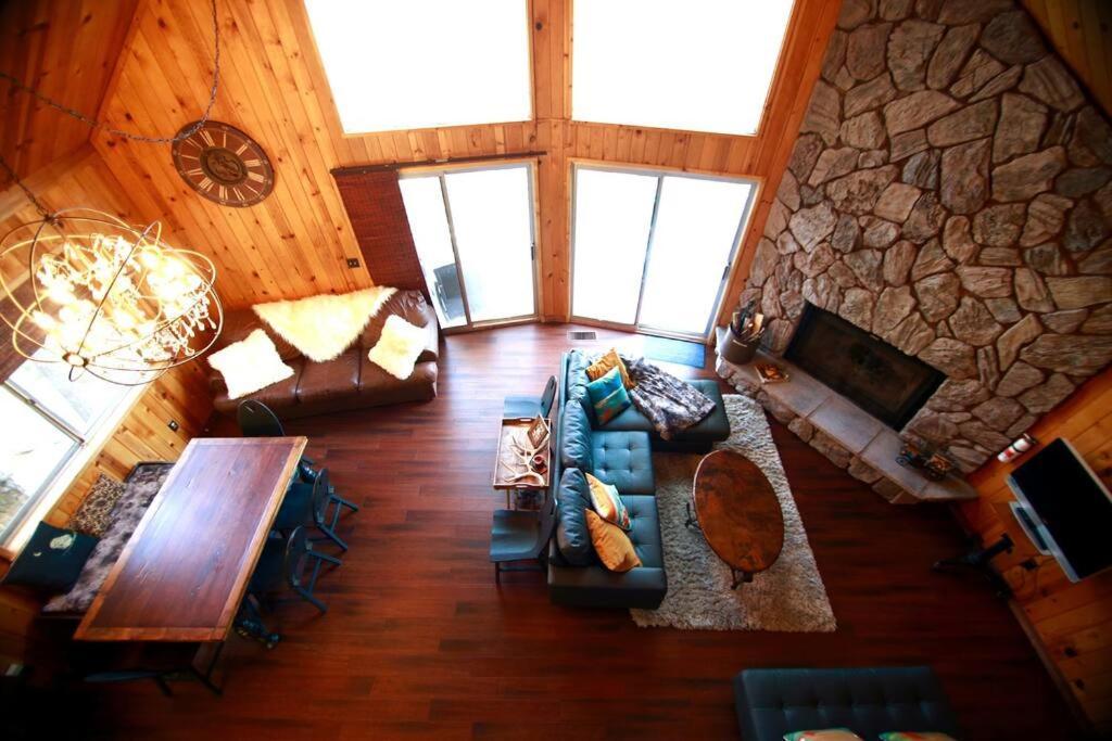 Glimmer Chalet Treetop A-Frame Cabin Lake View レイク・アローヘッド エクステリア 写真